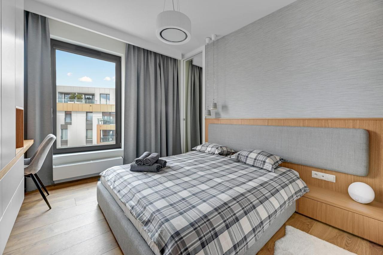 Premium Family & Business Old Town Riverside Apartment With Parking Gdansk Exterior photo