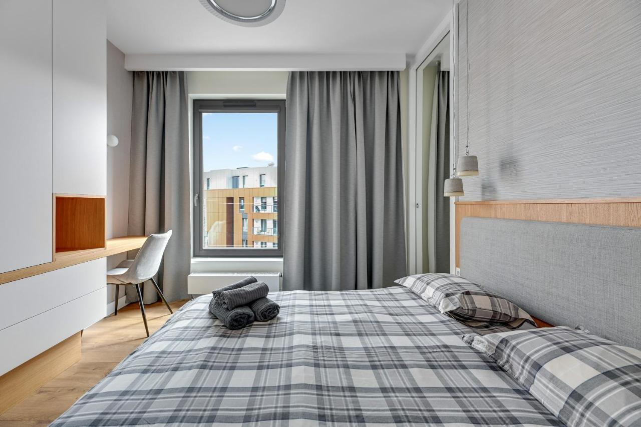 Premium Family & Business Old Town Riverside Apartment With Parking Gdansk Exterior photo